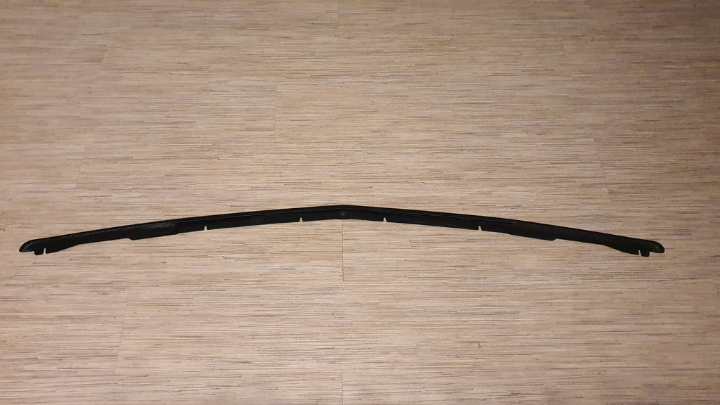 Opel Manta B Listwa między zderzak a lampy pod grill